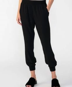 Sanctuary Clothing Core Essentials Day Trip Jogger Black 7 Sanctuary Clothing Core Essentials Day Trip Jogger Black