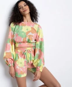 Sanctuary Clothing Look Back Top Flower Burst