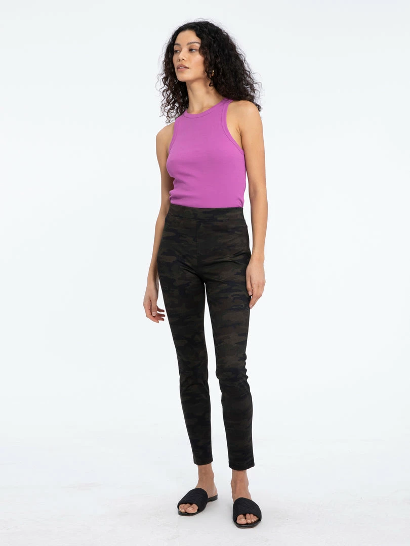 Sanctuary Clothing Core Essentials Runway Legging Forest Camo 2 Sanctuary Clothing Core Essentials Runway Legging Forest Camo