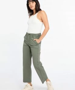 Sanctuary Clothing Vacation Crop Pant Hiker Green Camo & Surplus