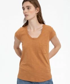 Sanctuary Clothing Traveler Twist Tee Lion