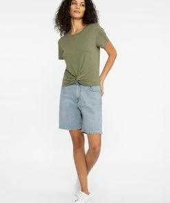 Sanctuary Clothing Slow Tide Twist Tee Trail Green