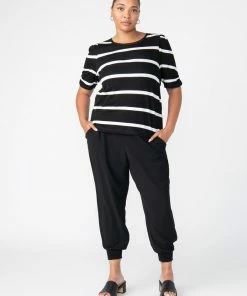 Sanctuary Clothing Day Trip Jogger Black Inclusive Collection