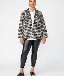 Sanctuary Clothing City Blazer Oatmilk Houndstooth Inclusive Collection