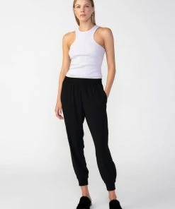 Sanctuary Clothing Core Essentials Day Trip Jogger Black